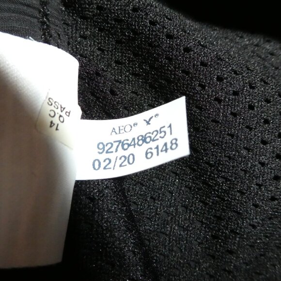 American Eagle Unisex Black Mesh Lined Shorts - Black - Picture 7 of 8